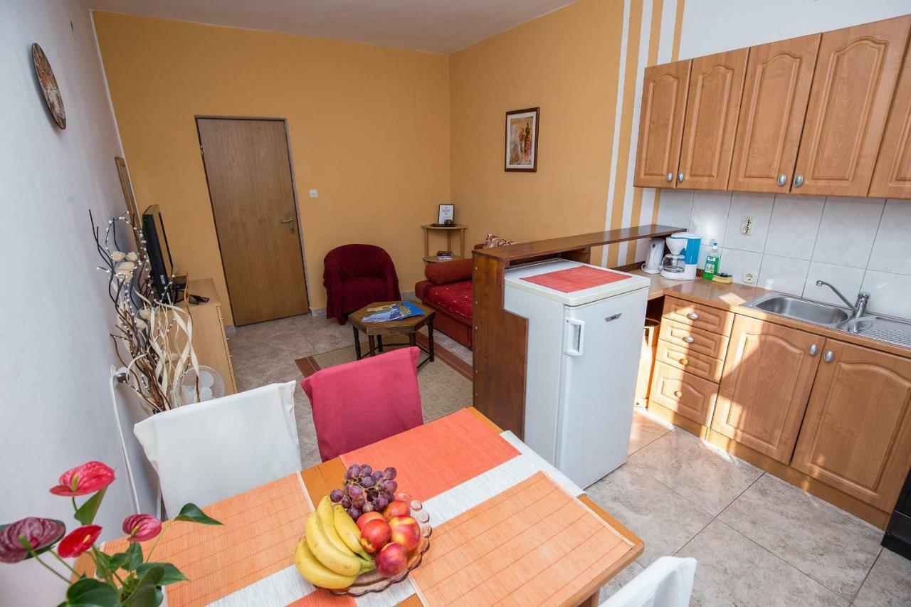 זאדאר Apartments & Rooms Tea מראה חיצוני תמונה